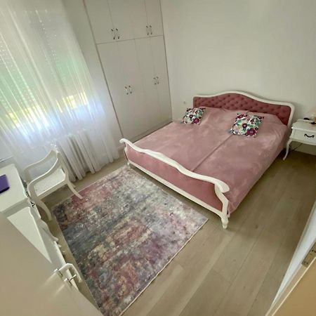 Crystal Rose - Center Apartment Σκόπια Εξωτερικό φωτογραφία